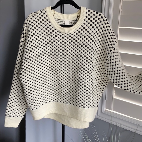 ❤️🆕NWOT TEXTURED KNIT SWEATER❤️ - Picture 12 of 13